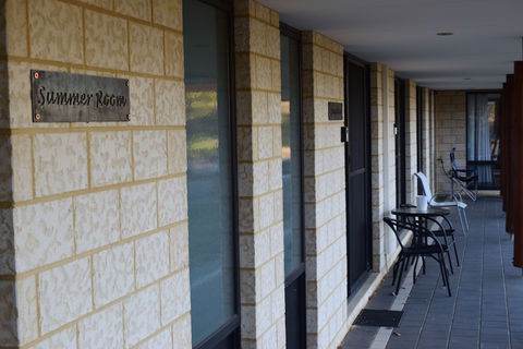 Eagle Bay House - Accommodation Sunshine Coast 0