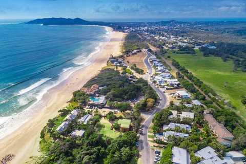 A PERFECT STAY - 3 Salty Sisters - Accommodation Sunshine Coast 1