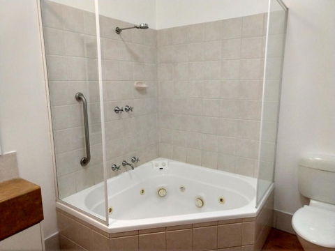 Private Apartments At The Sanctuary Resort - Accommodation Sunshine Coast 4