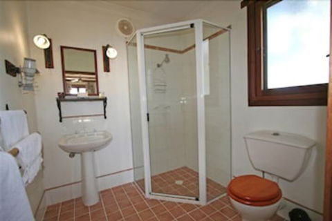 The Table Guesthouse - Accommodation Sunshine Coast 6