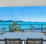 Executive on Whisper Bay Cannonvale - Accommodation Sunshine Coast