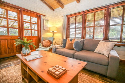 Feathertop Retreat - Accommodation Sunshine Coast 4