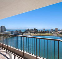Seascape Unit 1402 Great location  amazing water views - Accommodation Sunshine Coast