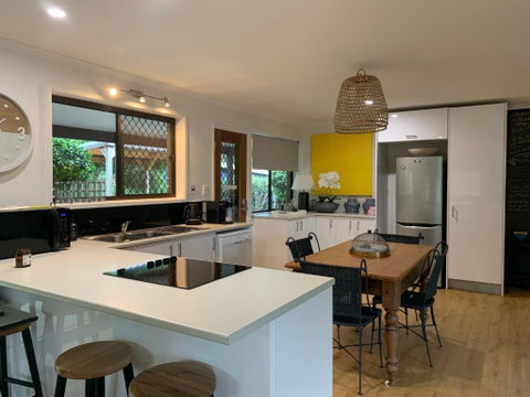 Maleny Arthouse Cottage - Accommodation Sunshine Coast 4