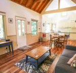 Alpine Arnica Cottage 1 - Accommodation Sunshine Coast