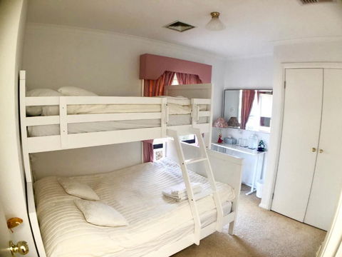 Melbourne Garden Bed & Breakfast - Accommodation Sunshine Coast 6