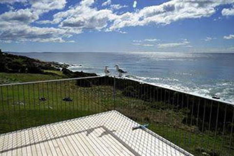 The Ocean Retreat - Accommodation Sunshine Coast 4