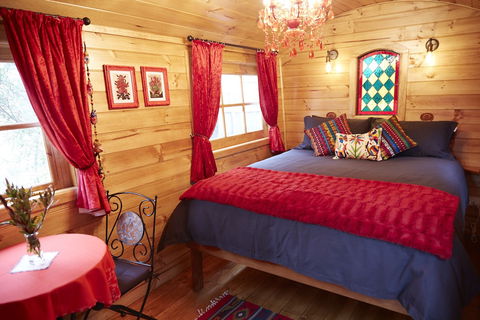 Heimat Chalets - Accommodation Sunshine Coast 3