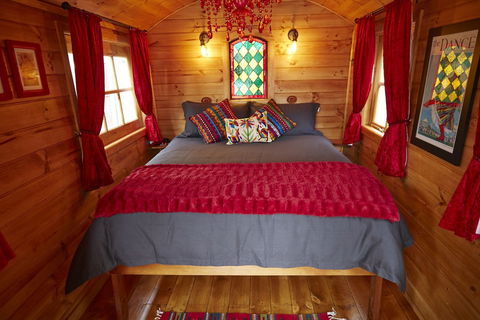 Heimat Chalets - Accommodation Sunshine Coast 5
