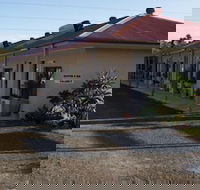 Riverside Motel - Accommodation Sunshine Coast