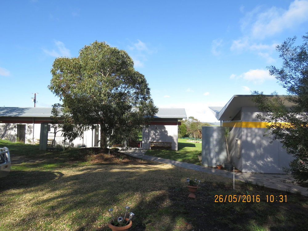 Wattle Flat SA Accommodation Sunshine Coast