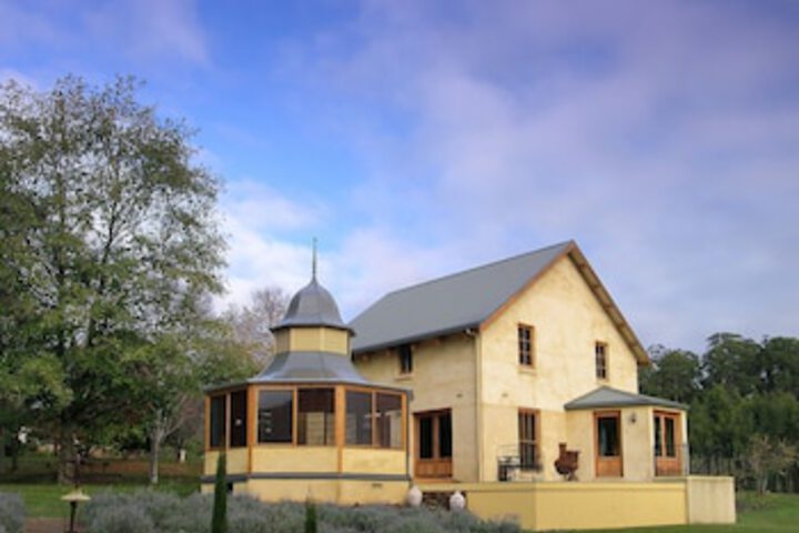 West Kentish TAS Accommodation Sunshine Coast