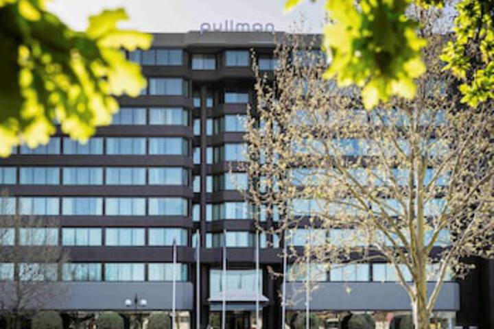 Melbourne VIC Accommodation Sunshine Coast
