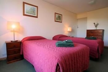 Heemskirk Motor Hotel - Accommodation Sunshine Coast 4