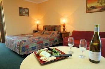 Heemskirk Motor Hotel - Accommodation Sunshine Coast 6