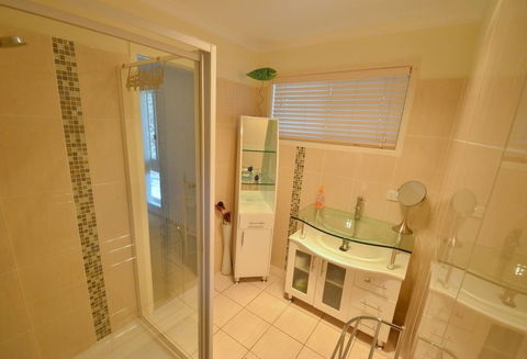 Art On Hart - Accommodation Sunshine Coast 6