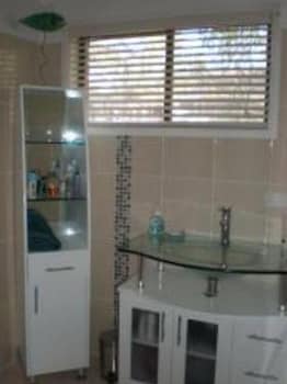 Art On Hart - Accommodation Sunshine Coast 0