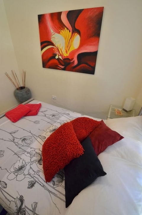 Art On Hart - Accommodation Sunshine Coast 5