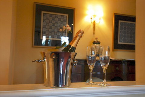 Woodman Estate - Luxury Country House Restaurant & Spa - Accommodation Sunshine Coast 4