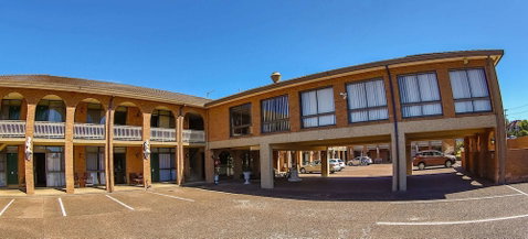 Cumberland Motor Inn - Accommodation Sunshine Coast 1