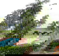 Arcadia Village Motel - Accommodation Sunshine Coast