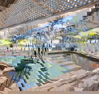 Beach House Motel - Accommodation Sunshine Coast