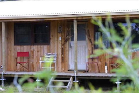 Lovedale Cottages - Accommodation Sunshine Coast 6