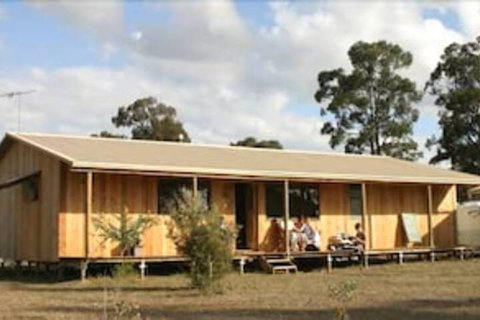 Lovedale Cottages - Accommodation Sunshine Coast 4
