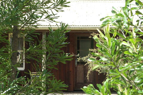 Lovedale Cottages - Accommodation Sunshine Coast 2