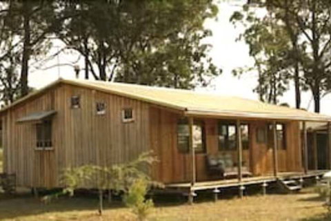 Lovedale Cottages - Accommodation Sunshine Coast 3