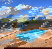 Cousins Motor Inn - Accommodation Sunshine Coast