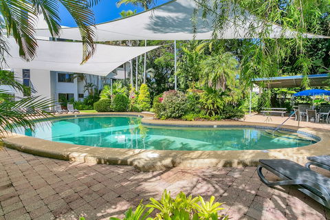 Beachfront Apartments On Trinity Beach - Accommodation Sunshine Coast 0