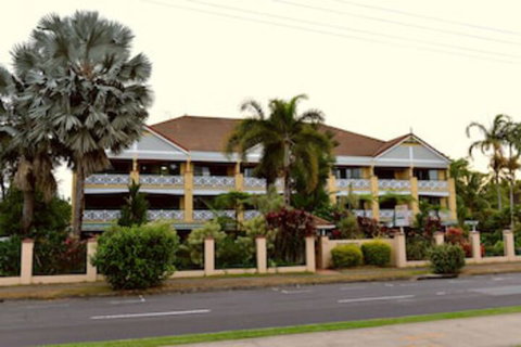 Waterfront Terraces - Accommodation Sunshine Coast 0