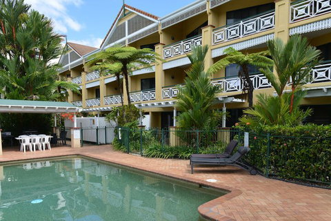 Waterfront Terraces - Accommodation Sunshine Coast 2