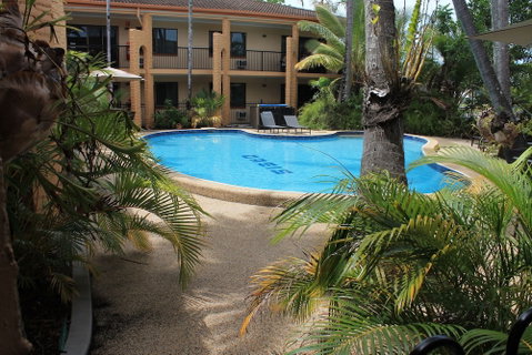 Oasis Inn Cairns - Accommodation Sunshine Coast 3