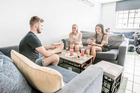 Westend Backpackers Hostel - Accommodation Sunshine Coast 3