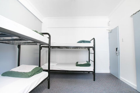 Westend Backpackers Hostel - Accommodation Sunshine Coast 7