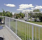 Main Beach Apartments - Accommodation Sunshine Coast