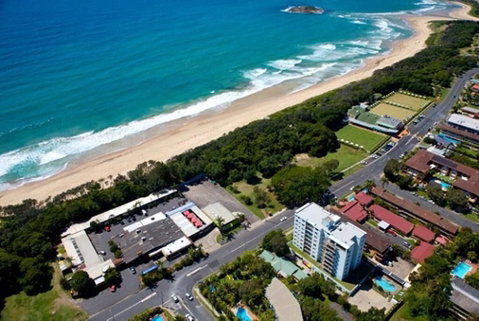 Hoey Moey Backpackers - Hostel - Accommodation Sunshine Coast 1