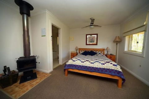 Riesling Trail & Clare Valley Cottages - Accommodation Sunshine Coast 4