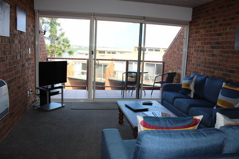 Pacific Heights Holiday Apartments & Munn's Tower House - Accommodation Sunshine Coast 1