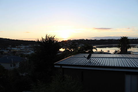 Pacific Heights Holiday Apartments & Munn's Tower House - Accommodation Sunshine Coast 6