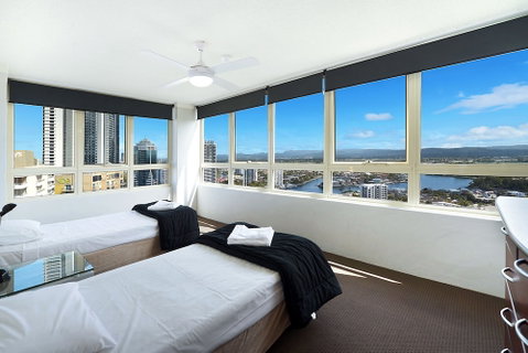 Condor Ocean View Apartments - Accommodation Sunshine Coast 4