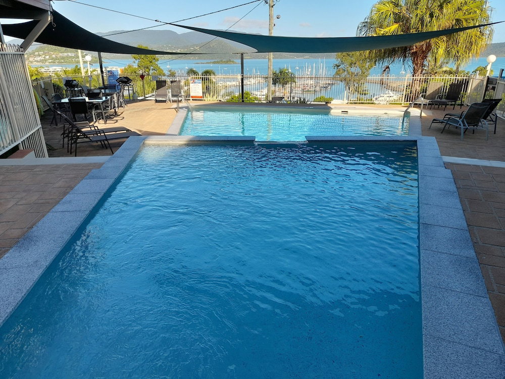 Airlie Beach QLD Accommodation Sunshine Coast