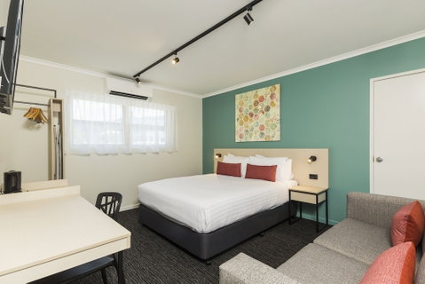Nightcap At Balaclava Hotel - Accommodation Sunshine Coast 4
