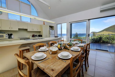 EUREKA - Accommodation Sunshine Coast 4