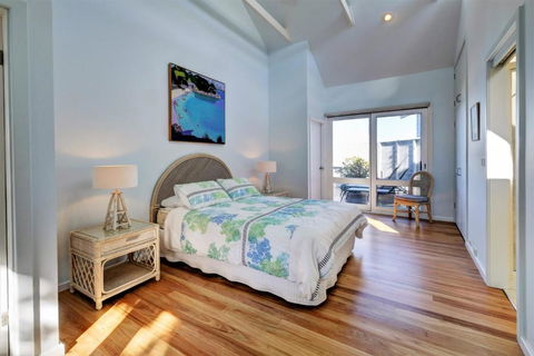 EUREKA - Accommodation Sunshine Coast 6