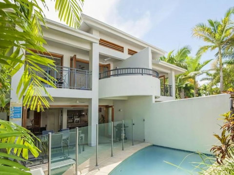 Tropical Oasis 8 Templemoon - Accommodation Sunshine Coast 2