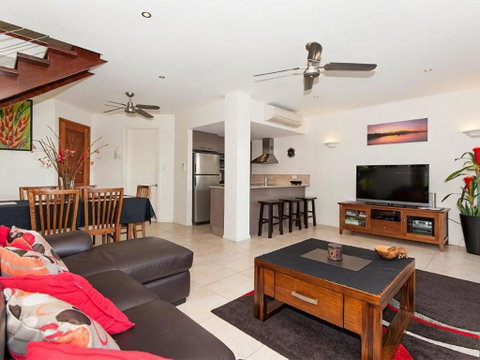 Tropical Oasis 8 Templemoon - Accommodation Sunshine Coast 3