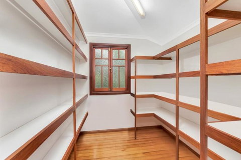 Edge Hill Holiday Home / Cairns - Accommodation Sunshine Coast 6